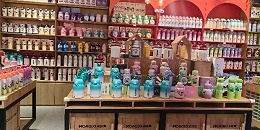 潮玩货架怎么选？新手开店选购指南